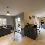 Confortable A Fouras, Proche Mer, 3 Chambres, Terrasse, Jardin, Wifi - Fr-1-709-59 Feriehus *
