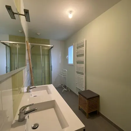 Confortable A Fouras, Proche Mer, 3 Chambres, Terrasse, Jardin, Wifi - Fr-1-709-59 בית נופש